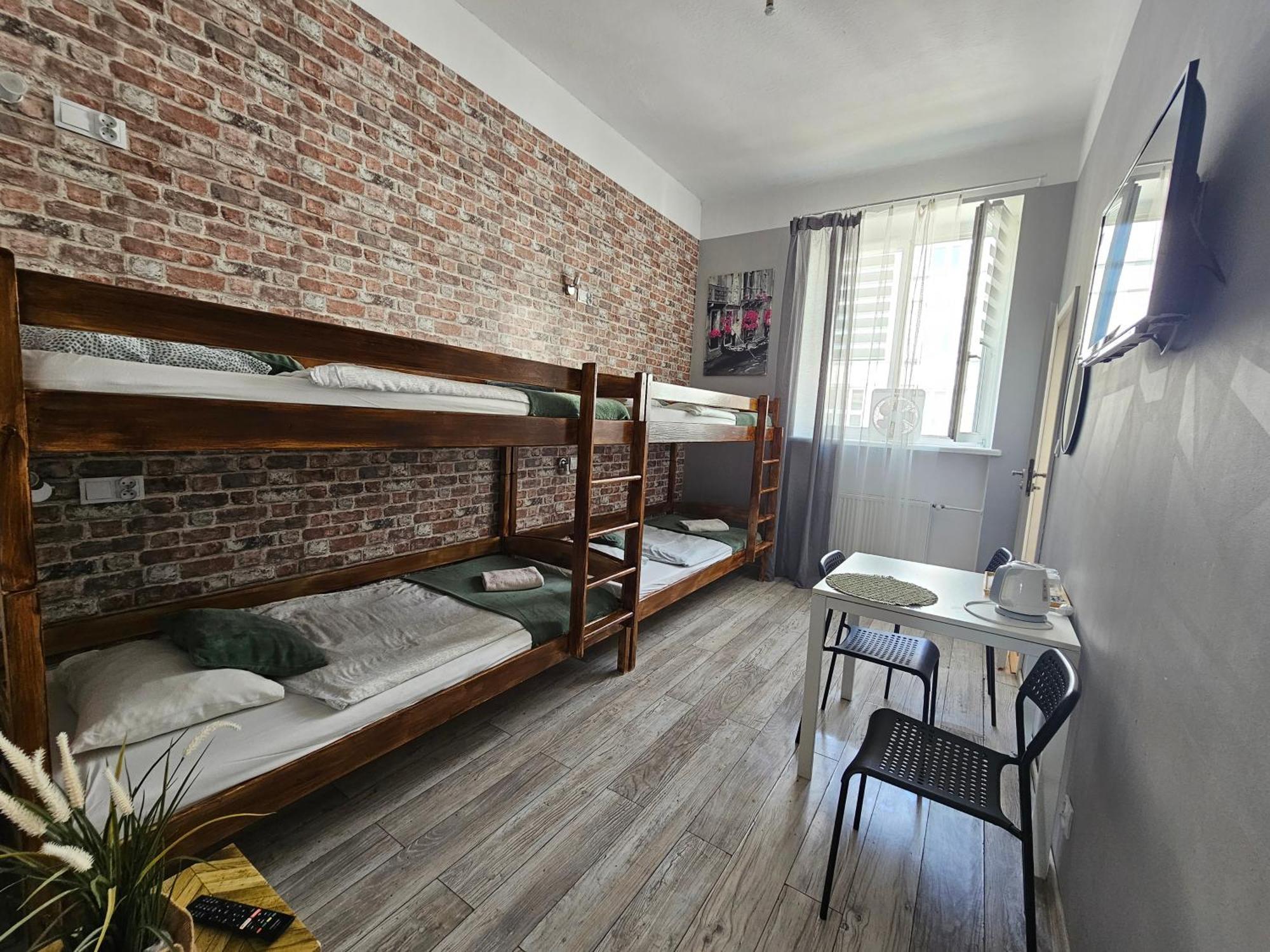 Deja Vu Hostel Varşovia Exterior foto